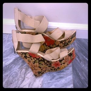 COPY - Italian neutral wedges with beautiful desi…